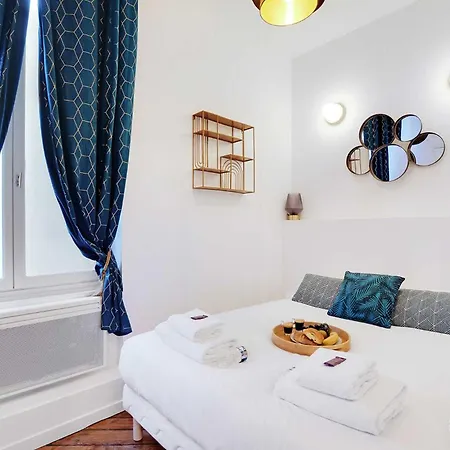 Lovely Parisian Retreat - Alexandre Dumas 2c * Parigi